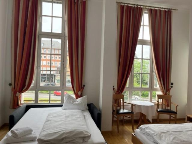 Hotel Roemischer Kaiser Trèves Extérieur photo